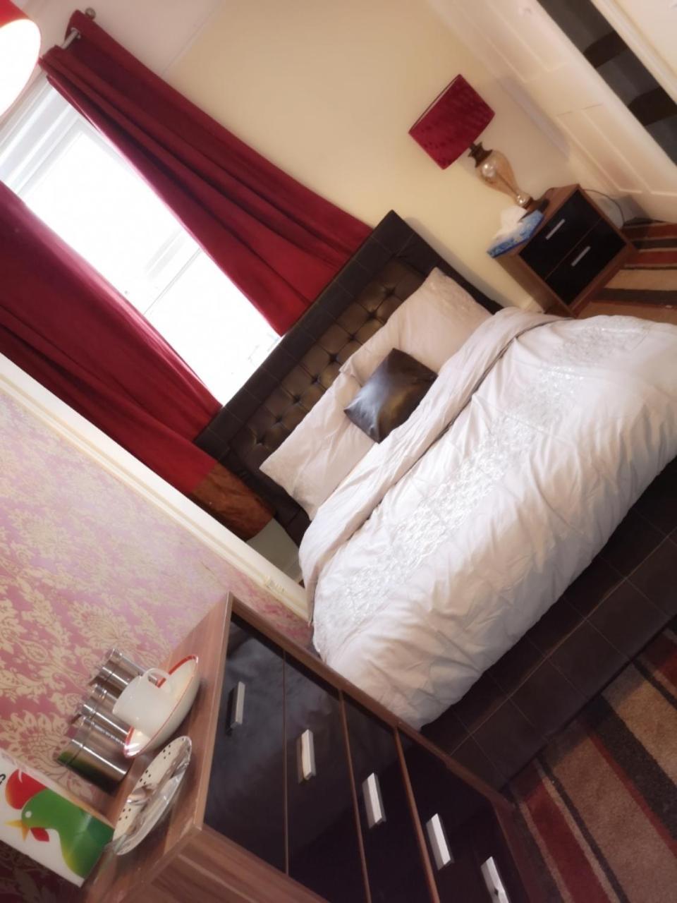 Red Carpet Guesthouse Reading Luaran gambar