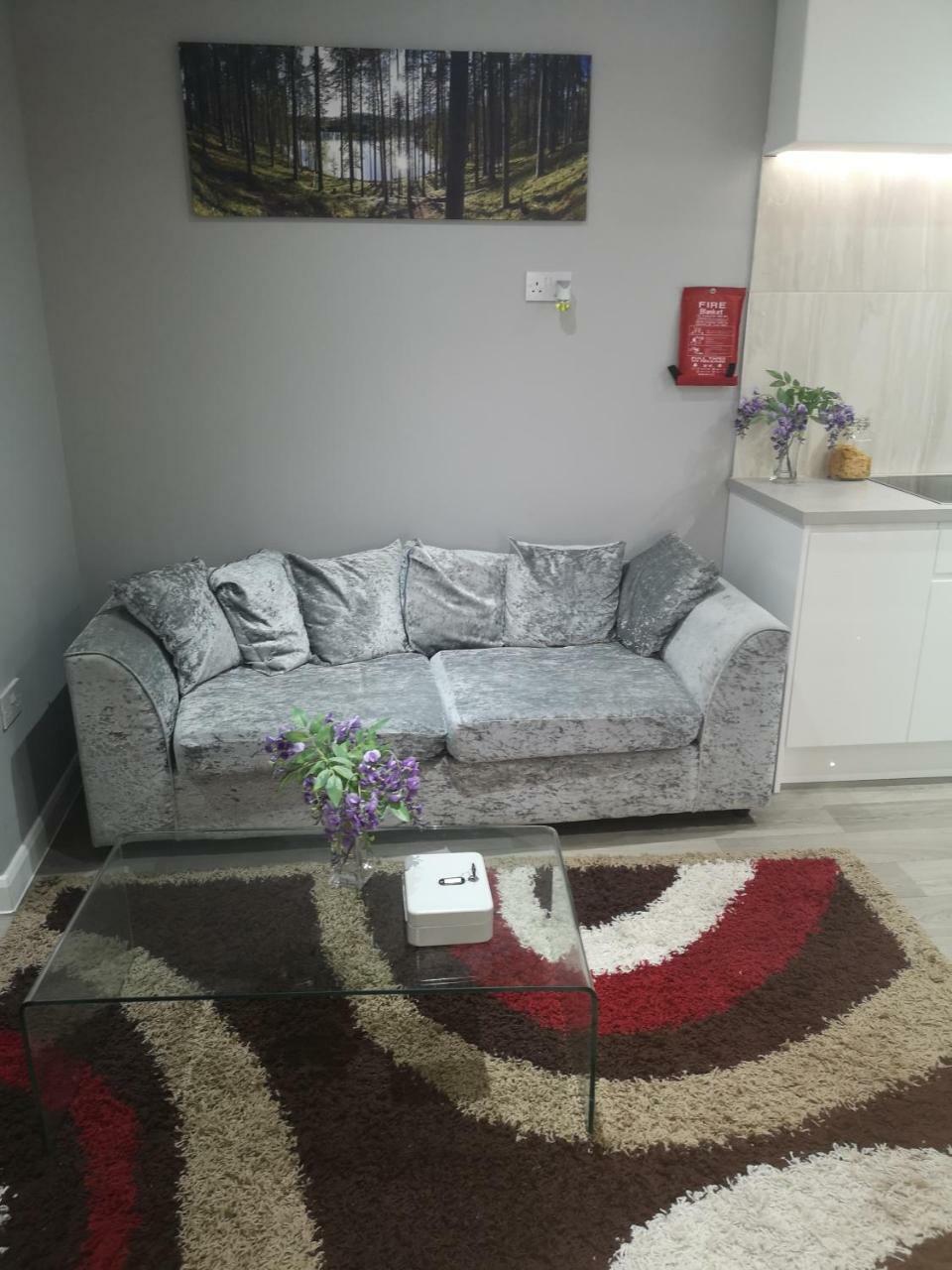 Red Carpet Guesthouse Reading Luaran gambar